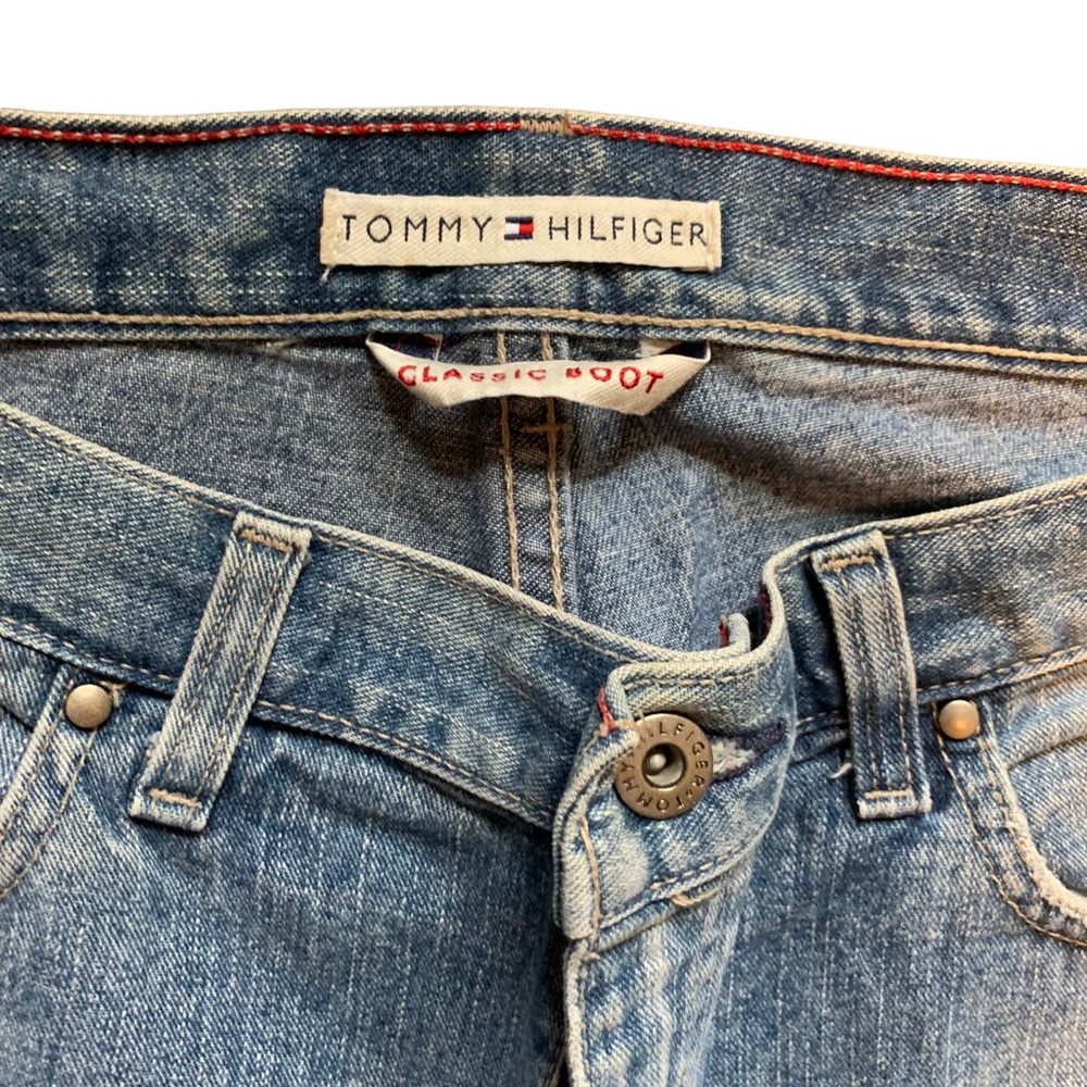 TOMMY HILFIGER Women's Size 14R Classic Boot High Rise Medium Light Wash‎ Jeans. - Picture 9 of 13